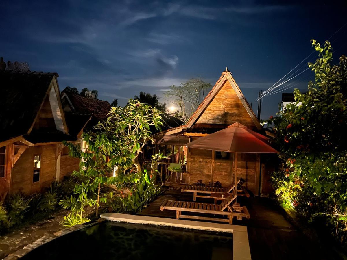 Pinokkio Restaurant Couette-café Ungasan