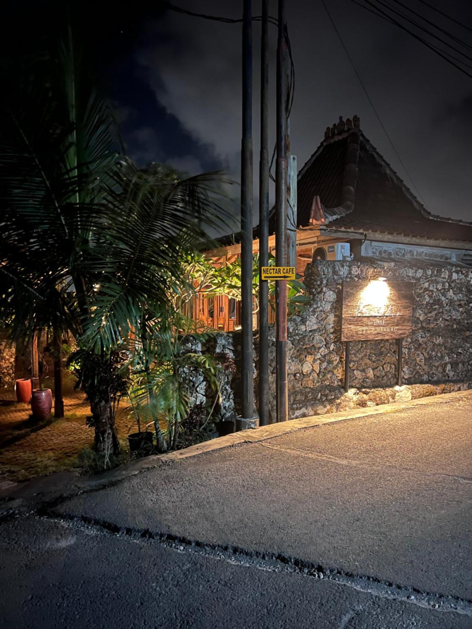 Pinokkio Restaurant *